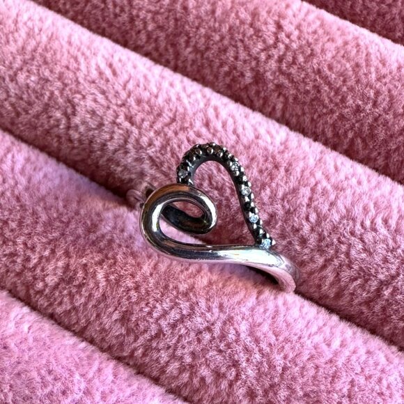 Sterling Silver Heart Ring W/ Diamond Accents Size 6 Elegant Design Stamped 925 - Picture 6 of 9